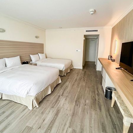 Finest Guam Golf And Resort Yigo Eksteriør bilde